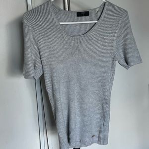 Gray short sleeve